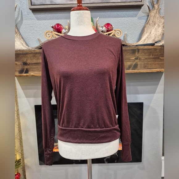 VUORI Long Sleeve Halo Crew Top Size Medium New Condition - Picture 2 of 7